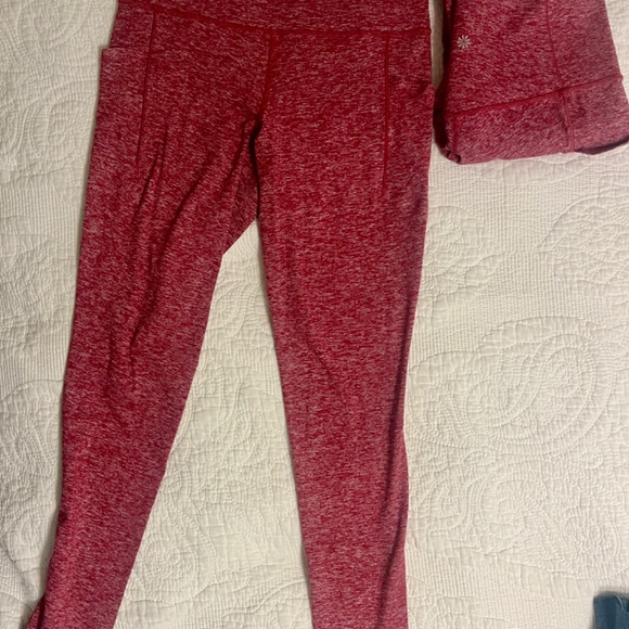 ATHLETA SALUTATION STASH POCKET SOFTLUXE TIGHT - SMALL - Picture 6 of 7